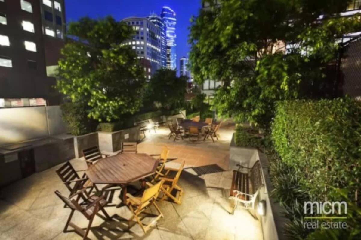 Penthouse Apartment In Melb Cbd Perfect Location Melbourne Exterior photo
